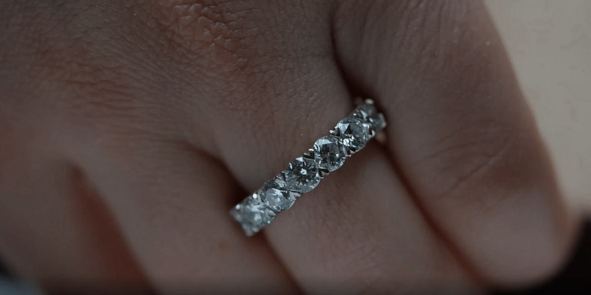 How Melee Diamonds Can Make or Break Custom Jewelry (1)